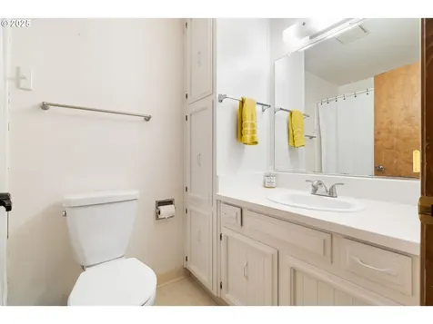 3807 E Coffey Lane Newberg OR 97132