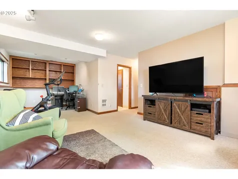 3807 E Coffey Lane Newberg OR 97132