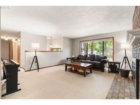 3807 E Coffey Lane Newberg OR 97132