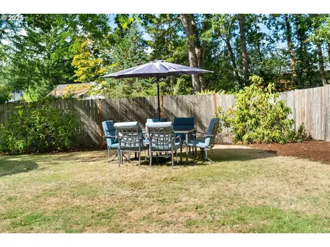 3807 E Coffey Lane Newberg OR 97132