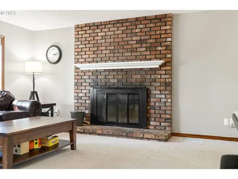 3807 E Coffey Lane Newberg OR 97132