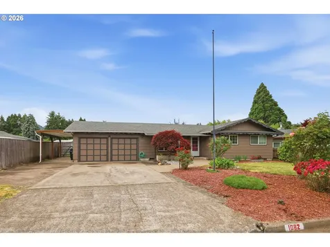 1082 Dondea Street Springfield OR 97478