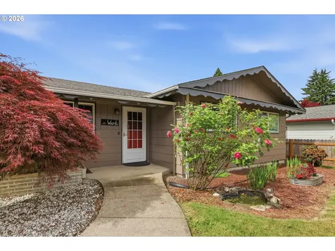 1082 Dondea Street Springfield OR 97478