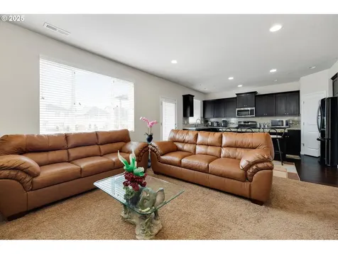 12383 SE Zion Street Damascus OR 97089