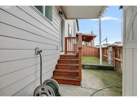 12383 SE Zion Street Damascus OR 97089