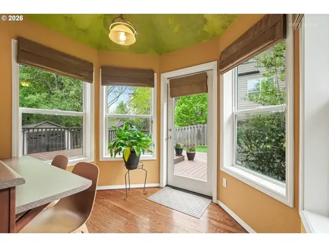 9606 SW 54th Avenue Portland OR 97219