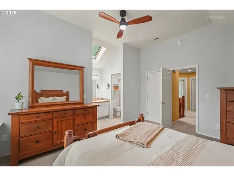 9606 SW 54th Avenue Portland OR 97219