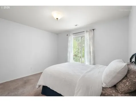 9606 SW 54th Avenue Portland OR 97219
