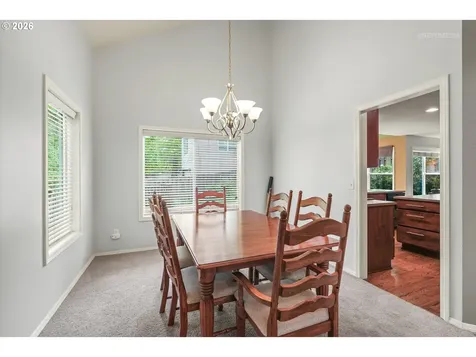9606 SW 54th Avenue Portland OR 97219