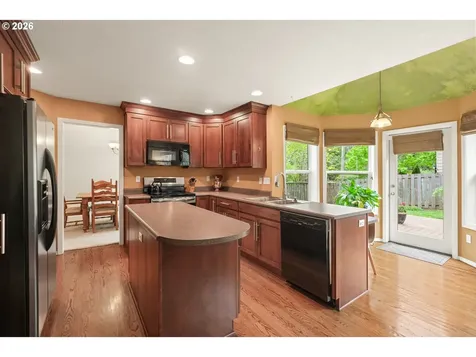 9606 SW 54th Avenue Portland OR 97219