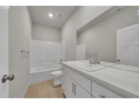 5698 Edward Court Albany OR 97321