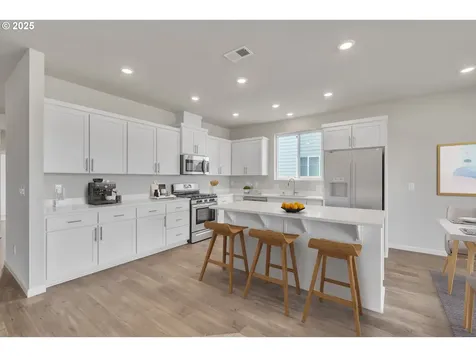 5698 Edward Court Albany OR 97321