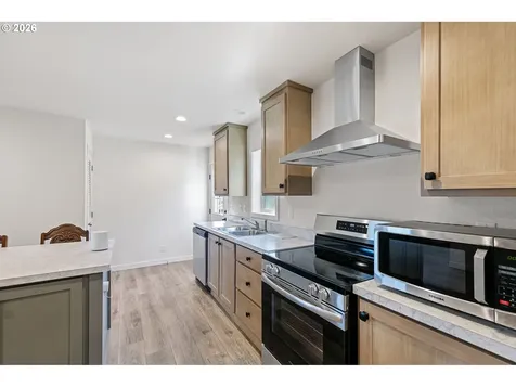 749 Douglas Street Yoncalla OR 97499