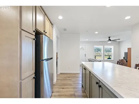 749 Douglas Street Yoncalla OR 97499