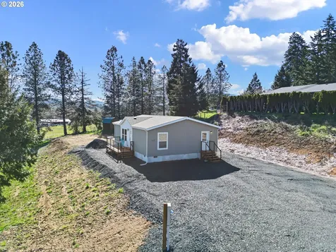 749 Douglas Street Yoncalla OR 97499
