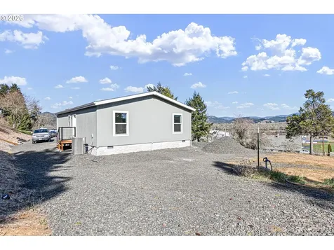 749 Douglas Street Yoncalla OR 97499