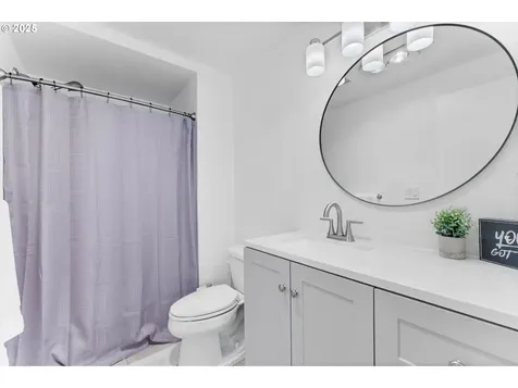 1634 N Manzanita Street Canby OR 97013