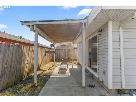 1634 N Manzanita Street Canby OR 97013