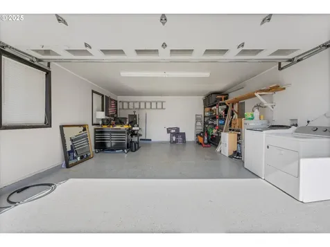 1634 N Manzanita Street Canby OR 97013