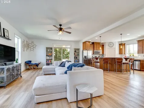 518 N 39th Place Ridgefield WA 98642