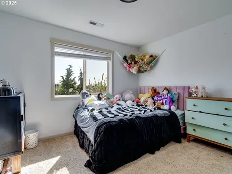 518 N 39th Place Ridgefield WA 98642