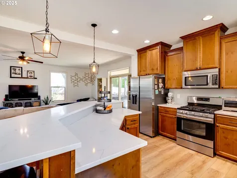 518 N 39th Place Ridgefield WA 98642
