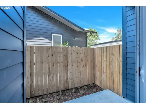 2381 SE 45th Avenue Portland OR 97215