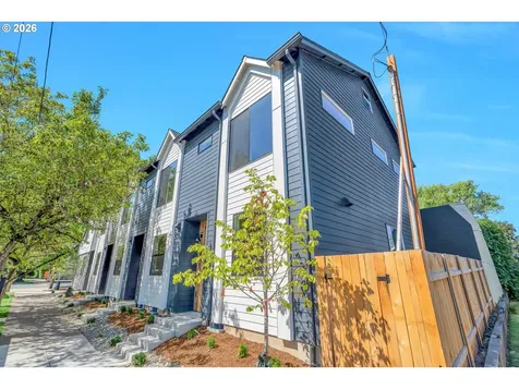 2381 SE 45th Avenue Portland OR 97215