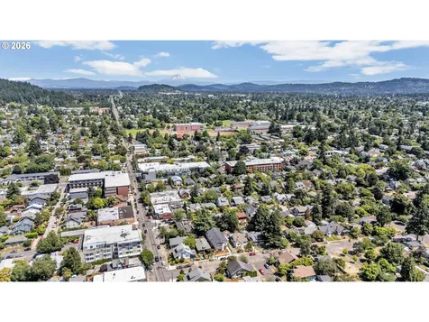 2381 SE 45th Avenue Portland OR 97215