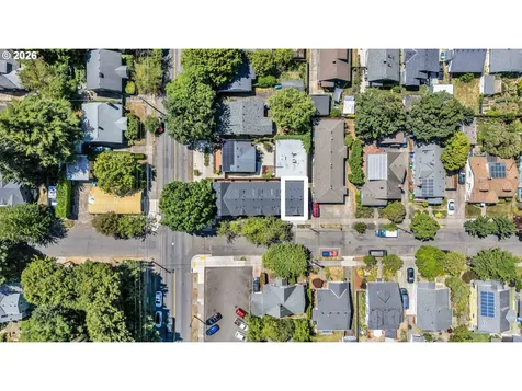 2381 SE 45th Avenue Portland OR 97215