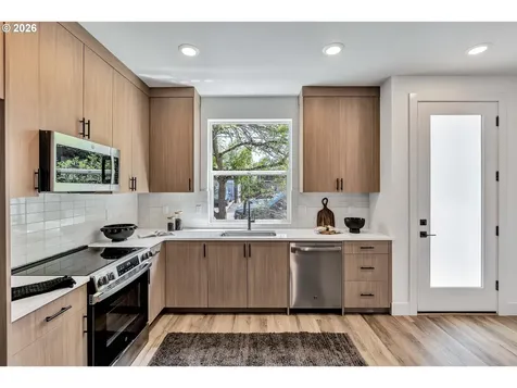 2381 SE 45th Avenue Portland OR 97215