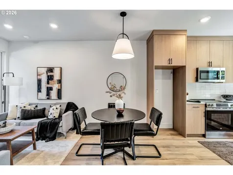 2381 SE 45th Avenue Portland OR 97215