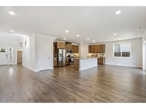 18246 SW Silvertip Street Beaverton OR 97007