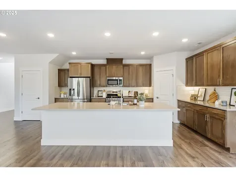 18246 SW Silvertip Street Beaverton OR 97007