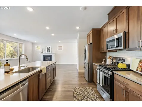 18246 SW Silvertip Street Beaverton OR 97007
