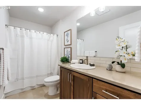 18246 SW Silvertip Street Beaverton OR 97007