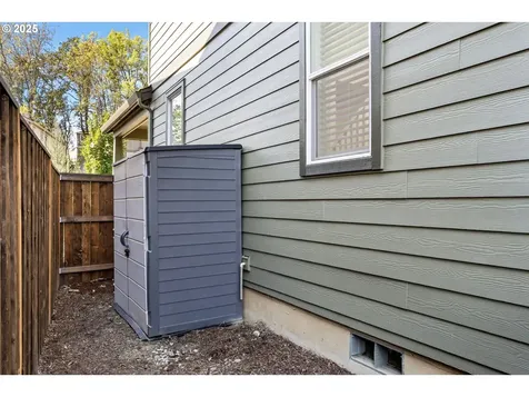 18246 SW Silvertip Street Beaverton OR 97007