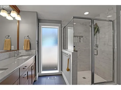 4621 SE 51st Avenue Portland OR 97206