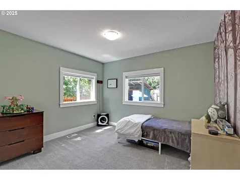 4621 SE 51st Avenue Portland OR 97206