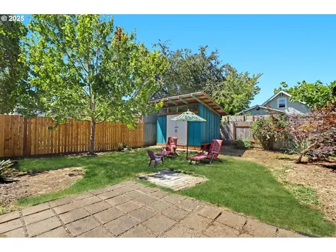 4621 SE 51st Avenue Portland OR 97206