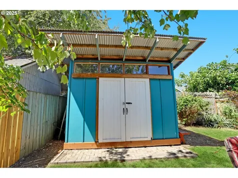 4621 SE 51st Avenue Portland OR 97206