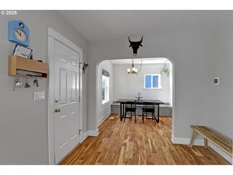 4621 SE 51st Avenue Portland OR 97206