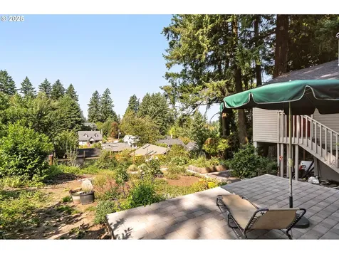 8147 SW 40th Avenue Portland OR 97219