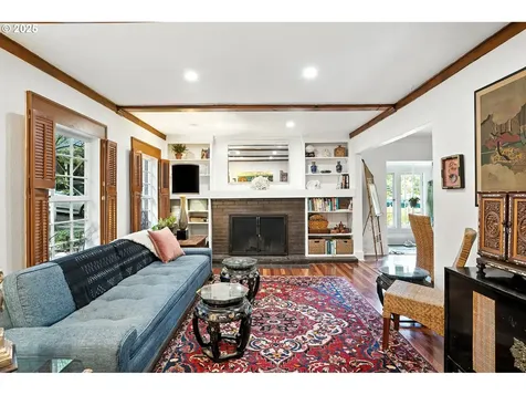8147 SW 40th Avenue Portland OR 97219