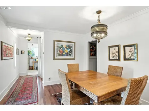 8147 SW 40th Avenue Portland OR 97219