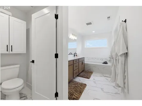 14252 Hillock Lane Oregon City OR 97045