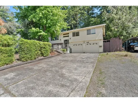 17830 Oatfield Road Gladstone OR 97027