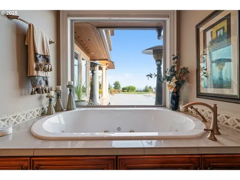 4961 Green Mountain Road Kalama WA 98625