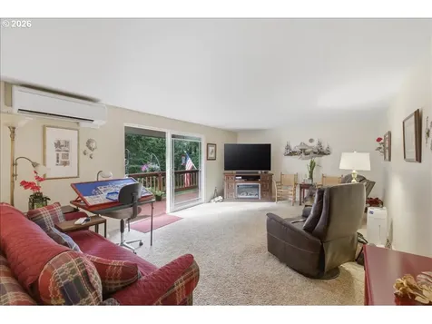 41178 Port Drive Sweet Home OR 97386