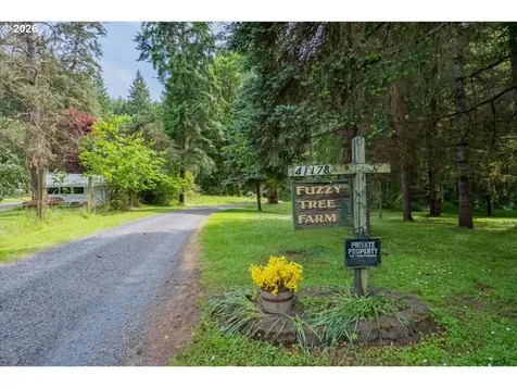 41178 Port Drive Sweet Home OR 97386